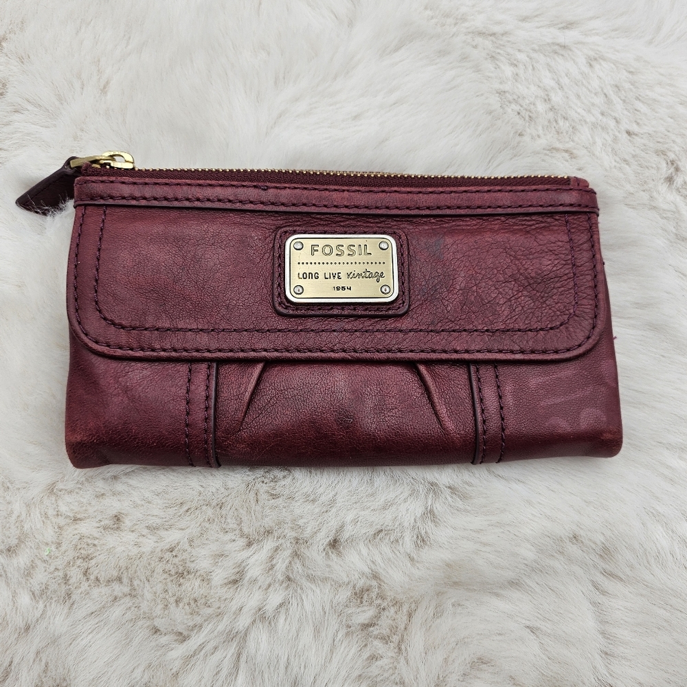 Fossil Long‎ Live Vintage Buttery Soft Leather Emory Wallet Red Clutch